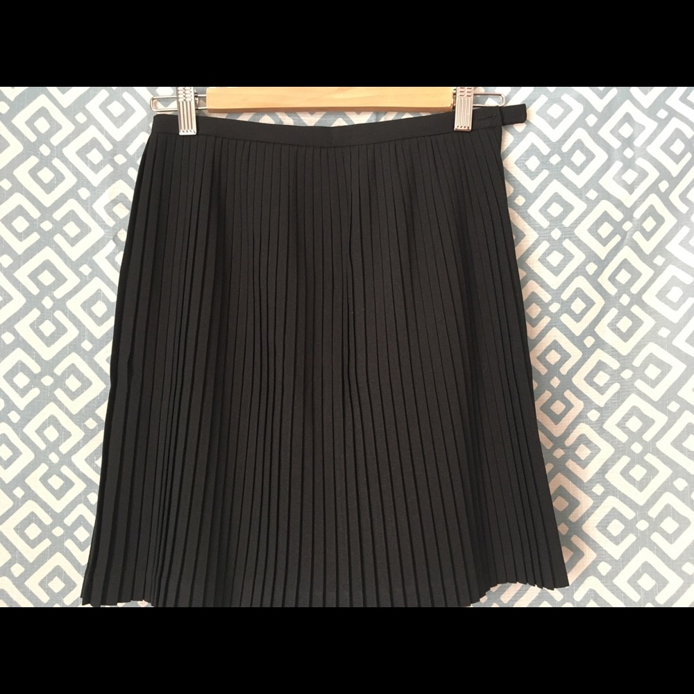 Mini pleated skirt